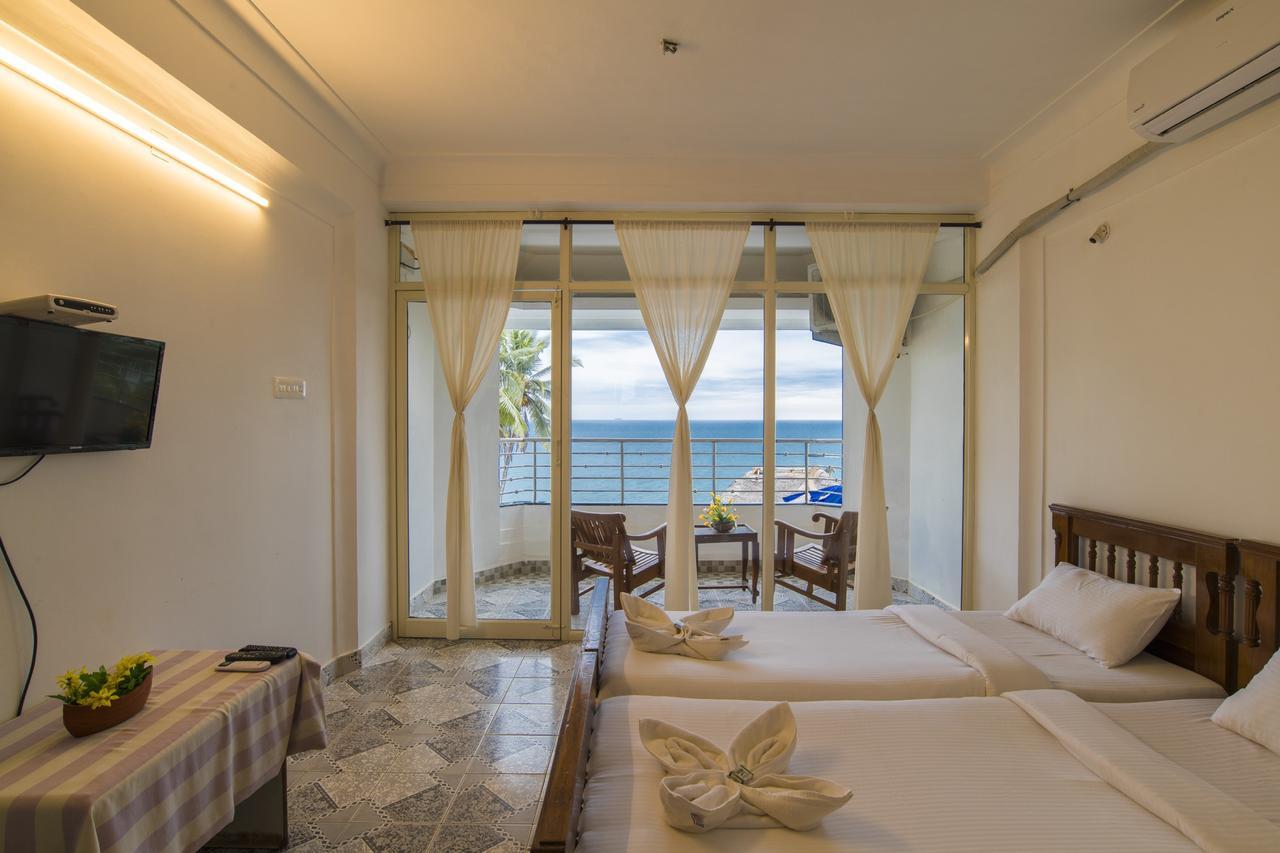 Surya Beach Resort โกวาลัม ภายนอก รูปภาพ