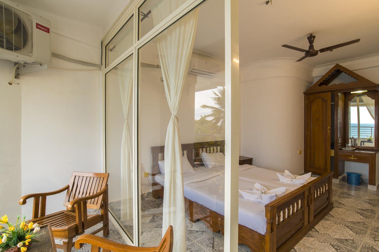 Surya Beach Resort โกวาลัม ภายนอก รูปภาพ